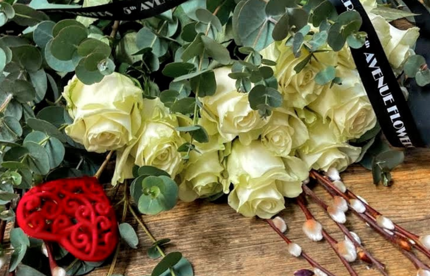 White Colombian Rose Dozen